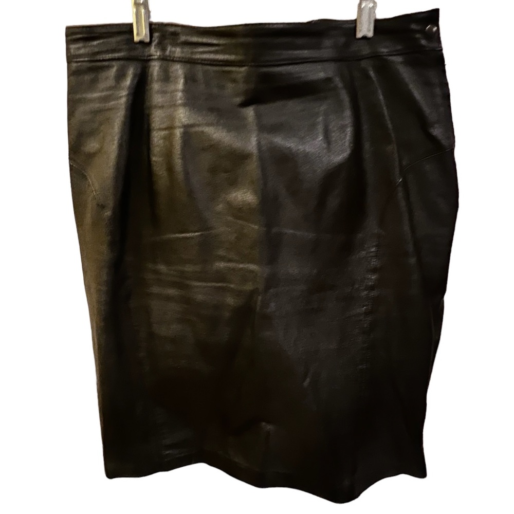 Leather miniskirt, plus